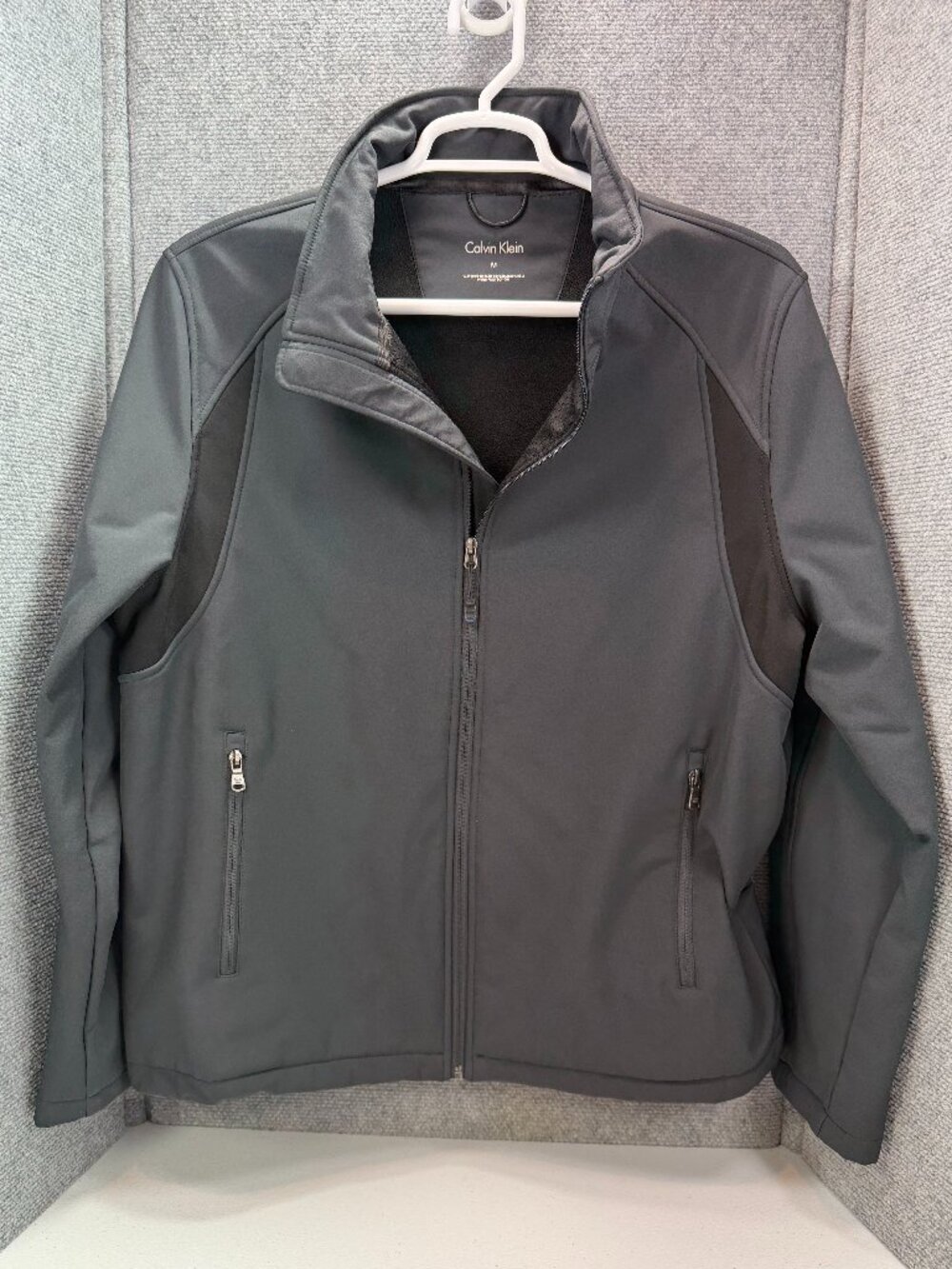 Calvin Klein Men's Water-Resistant Softshell Jacket -Size Medium - Charcoal Gray